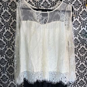 Laced white blouse 🤍